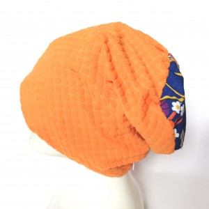Pomarańczowa damska czapka