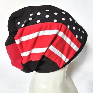 Czapka damska  w grochy