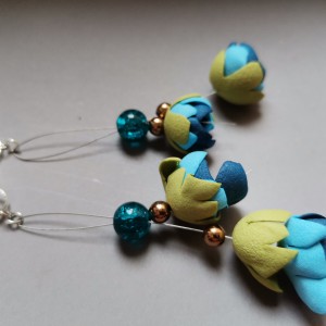 klipsy  kwiaty orient leciutkie