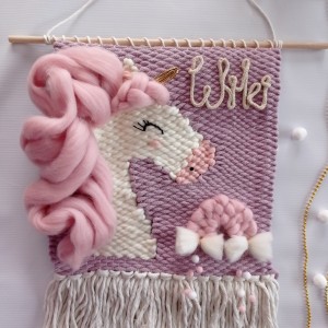 dekoracja ścienna z imieniem makatka jednorożec makrama