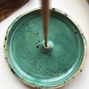 PALOLOPULI podstawka na kadzidełko