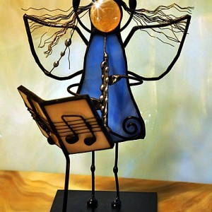 Aniołek witrażowy 3D klarnecista