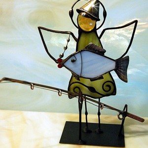 Aniołek witrażowy 3D  wędkarz