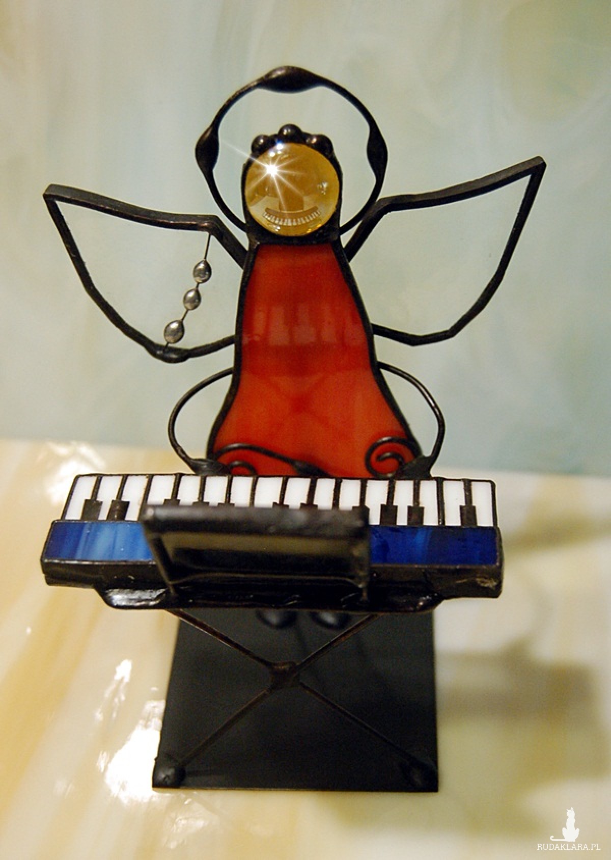 Aniołek witrażowy 3D  pianista