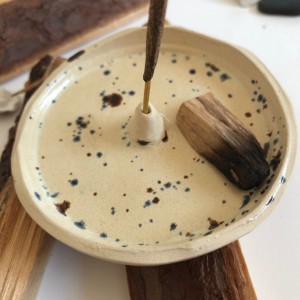 PALOLOPULI podstawka na kadzidełko