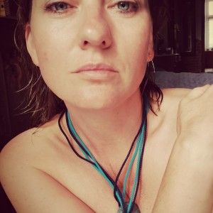 naszyjnik ceramiczny niebieski