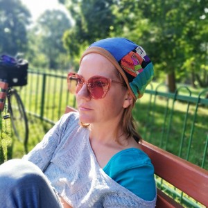 Czapka damska patchworkowa uniwersalna z zającem frida