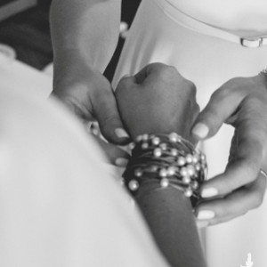 Bialejanna perełki i len