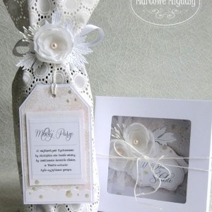 Komplet ślubny biały, kartka w pudełku i torebka na alkohol