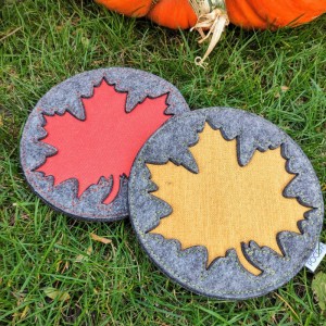 Podkładka filcowa z liściem klonu - mała, jesień