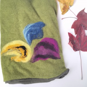 Komin zielony z wełną  merino