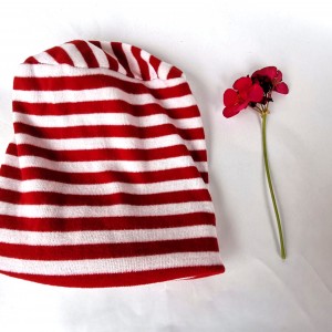 Czapka patriotka uniwersalna