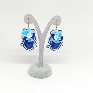 Kolczyki z kwiatami sutasz kobaltowe Flora