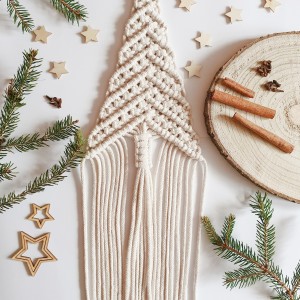 Choinka - makrama w kolorze ecru