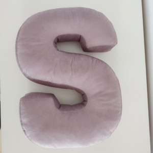 Literka S poduszka litera wrzosowa duża