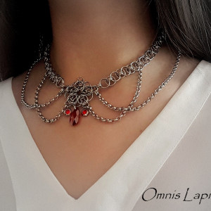 Naszyjnik chainmaille z kryształem Swarovskiego - stal szlachetna