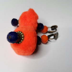 Klipsy pomarańczowe pompony