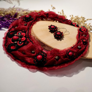 Ognisty Pył - naszyjnik, kołnierz z koralików i kolczyki