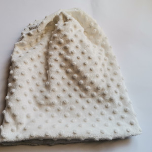 Czapka damska biała smerfetka