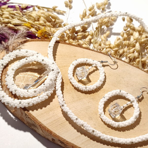 Saturn - komplet bizuterii z koralików