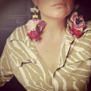 Klipsy kwiatowe bardzo duże i bujne