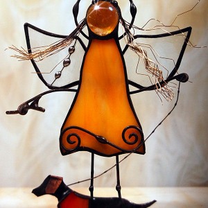 Aniołek witrażowy 3D  z jamnikiem