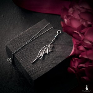 Wisior smoczy ze srebra z hematytem (z łańcuszkiem)