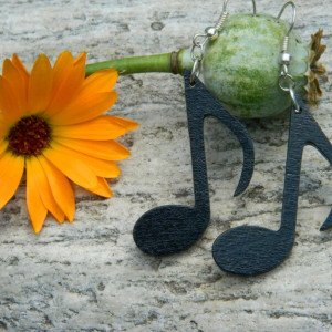Kolczyki nuty muzyczne, czarne nutki, prezent dla muzyka, z nutami, nuta ósemka, biżuteria dla miłośniczki muzyki, dla melomanki, czarne drewniane kolczyki