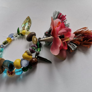 Bransoletka z kwiatem