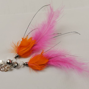 klipsy pióra pomarańczowo rozowe