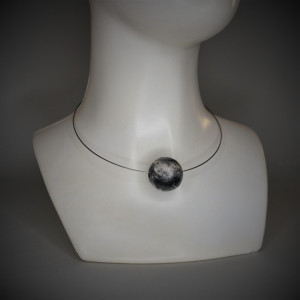 Lekkie kamienie - naszyjnik.