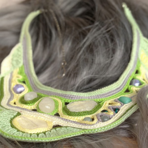 WIOŚNIANE MEANDRY- KOLIA, NASZYJNIK