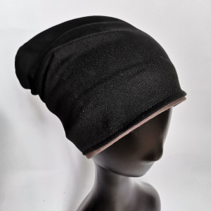 Czapka czarna wiosenna