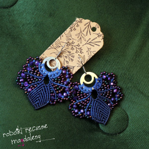 Makramowe indygo motylki