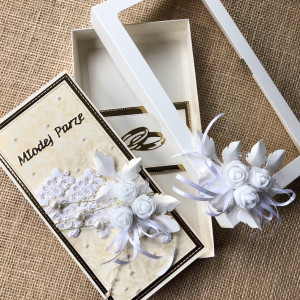 106,Młodej Parze komplet  w kremie z dodatkiem złota